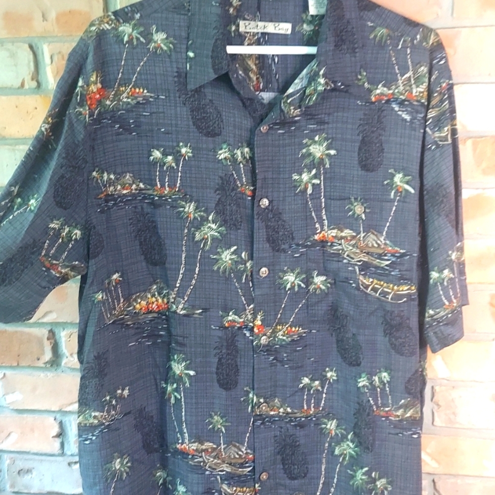 Batik Bay  short sleeve shirt